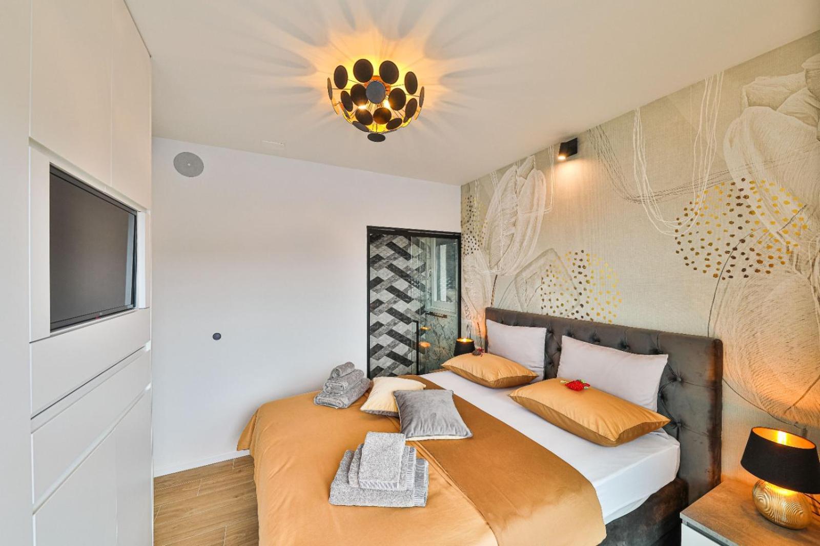 Sky Pool Penthouse With A Huge Heated Private Pool Apartment Split
