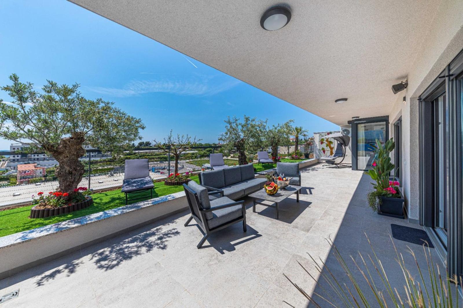 Apartment Sky Pool Penthouse With A Huge Heated Private Pool